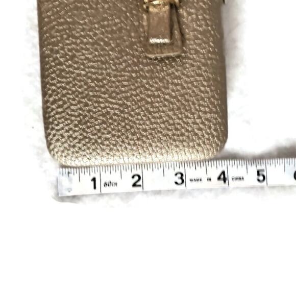 Cell Phone Card Money Holder Women's Wallet With Detachable Wrist Strap - Picture 10 of 12